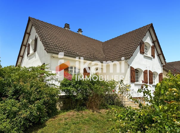 Sens, Bourgogne-Franche-Comté 89100