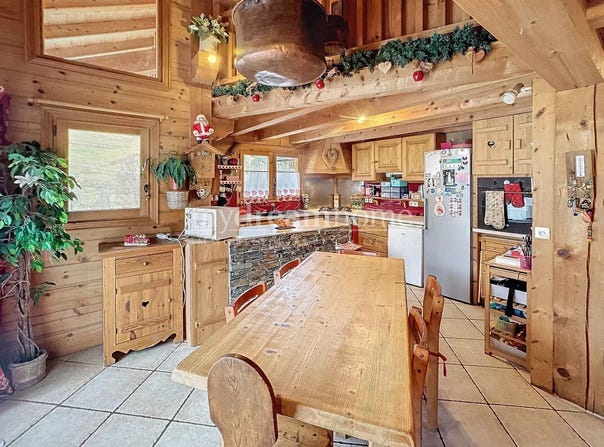 Ugine, Savoie 73400