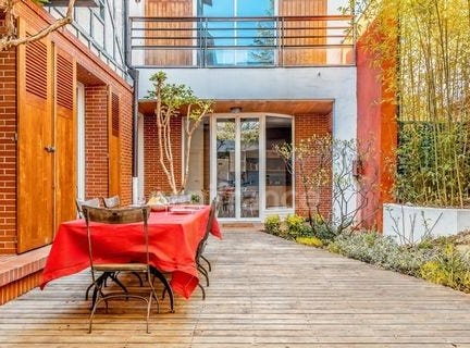 COURBEVOIE, Île-de-France 92400