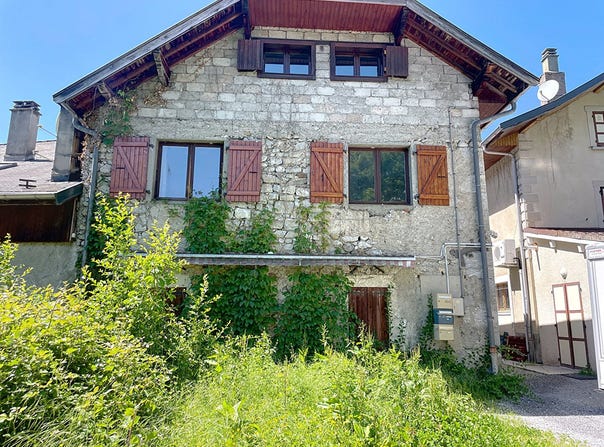 DOUSSARD, Auvergne-Rhône-Alpes 74210