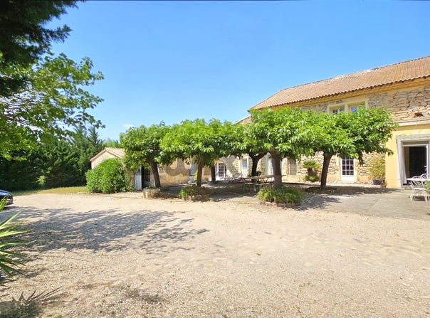 Castillon-du-Gard, Occitanie 30210