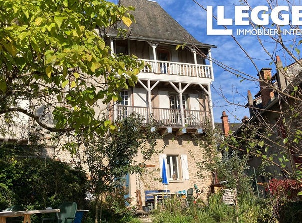 Uzerche, Nouvelle-Aquitaine 19140