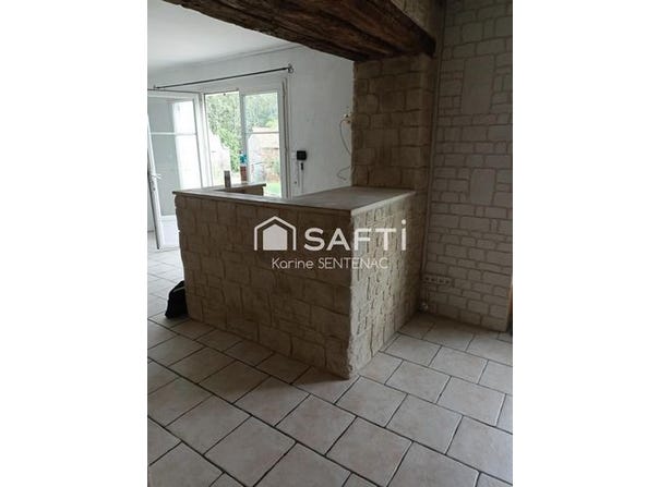 Saint-Chartres, Poitou-Charentes 86330