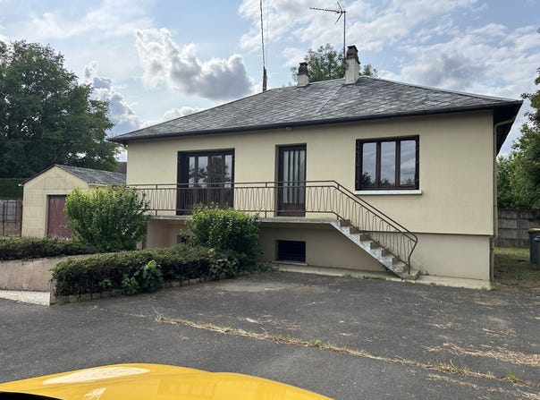 Changé, Pays de la Loire 72560