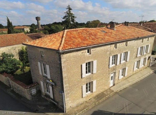 Brettes, Poitou-Charentes 16240