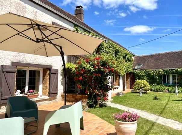 Joigny, Burgundy 89300