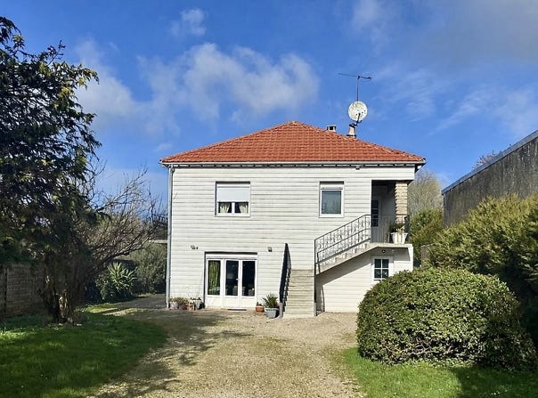 LEZAY, Nouvelle-Aquitaine 79120