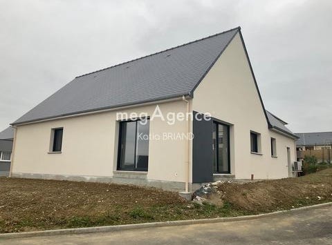 Saint-Berthevin, Pays de la Loire 53940