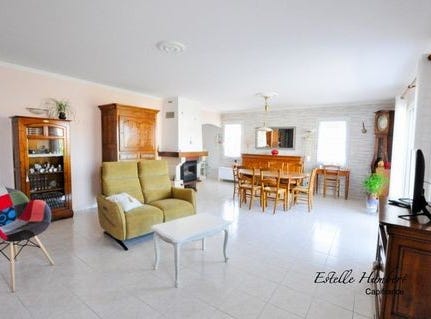 FONTENAY LE COMTE, Pays de la Loire 85200