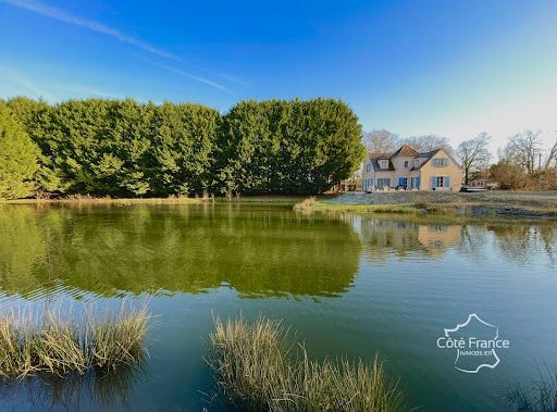 Escolives-Sainte-Camille, Bourgogne-Franche-Comté 89290