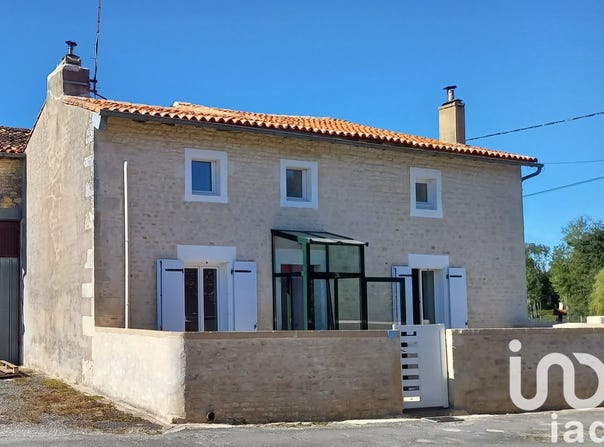 Chives, Poitou-Charentes 17510