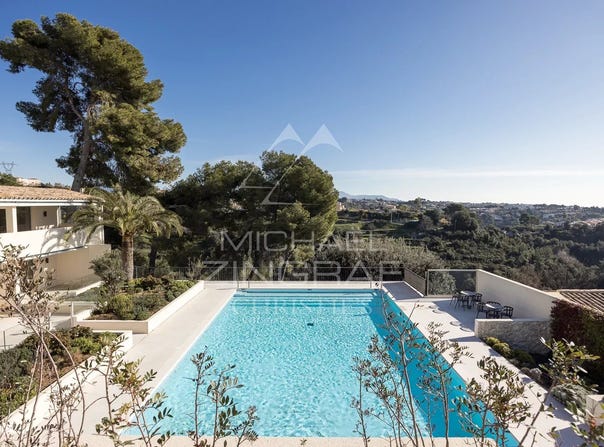 Cagnes-sur-Mer, Provence-Alpes-Côte d'Azur 06800