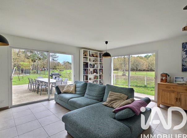 SALLES, Nouvelle-Aquitaine 33770