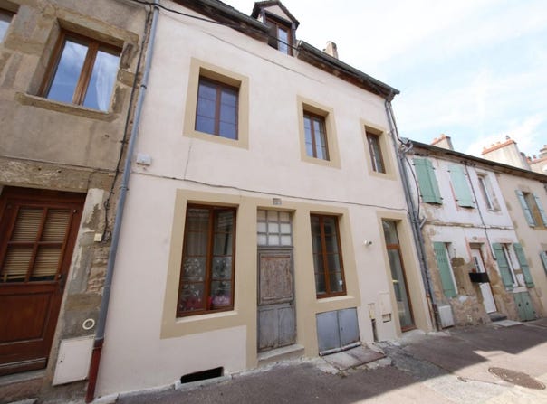Autun, Burgundy 71400