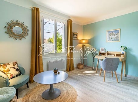 Carpentras, Provence-Alpes-Côte d'Azur 84200