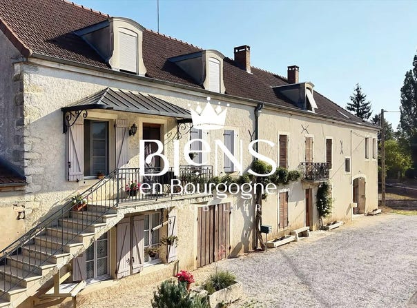 Nolay, Burgundy 21340