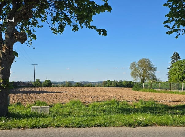 Peillac, Brittany 56220