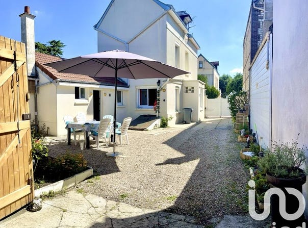 Saint-Étienne-du-Rouvray, Normandy 76800