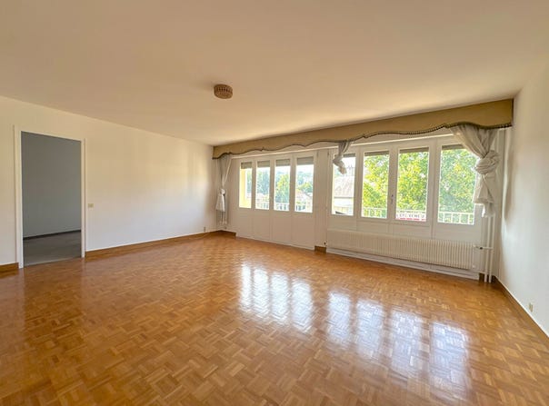 LONS-LE-SAUNIER, Bourgogne-Franche-Comté 39000