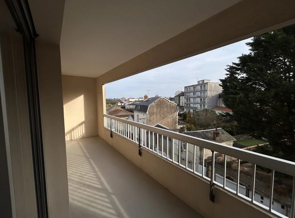 Parthenay, Deux-Sèvres 79200