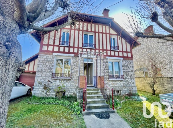 Varennes-sur-Seine, Île-de-France 77130