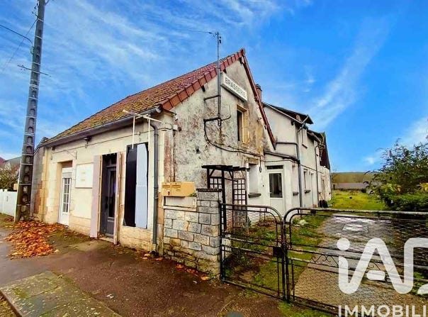 Donzy, Bourgogne-Franche-Comté 58220