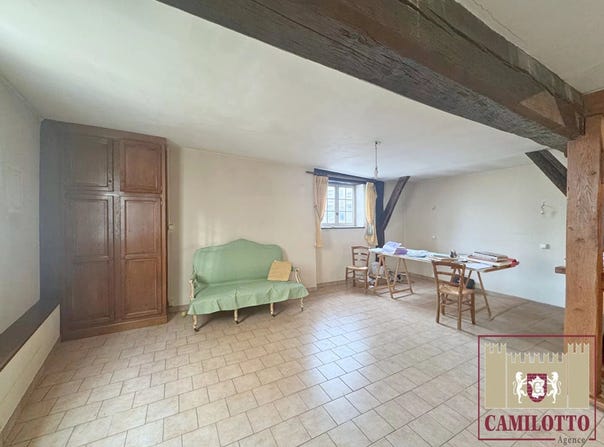 Nogent-le-Roi, Eure-et-Loir 28210