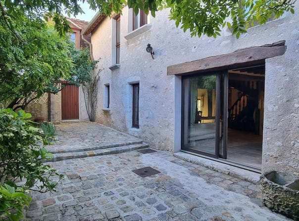 Provins, Ile-de-France 77160