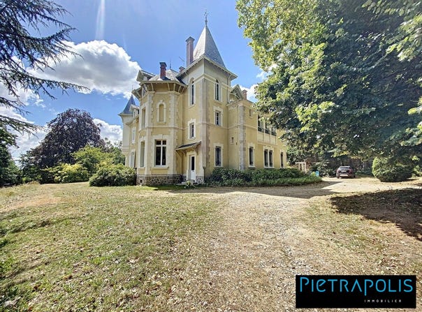 Saint-Julien-Molin-Molette, Auvergne-Rhône-Alpes 42220