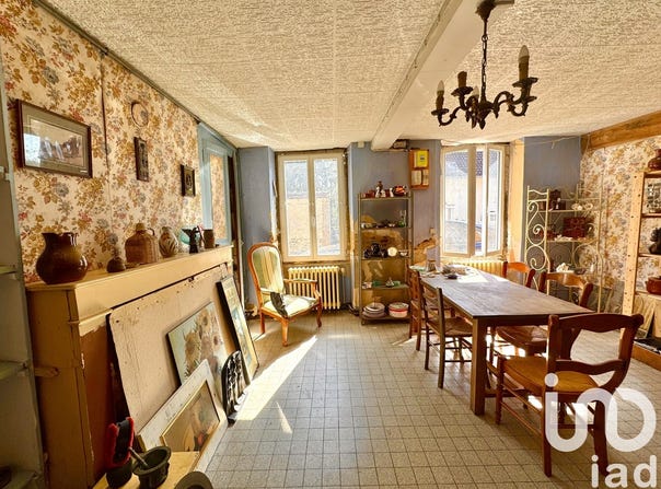 Saint-Amand-en-Puisaye, Bourgogne-Franche-Comté 58310
