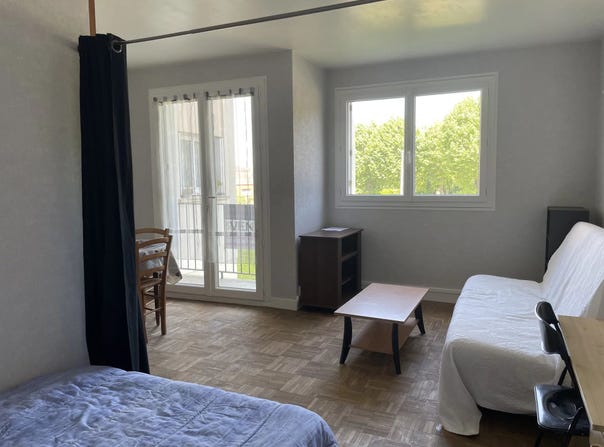Loudun, Vienne 86200