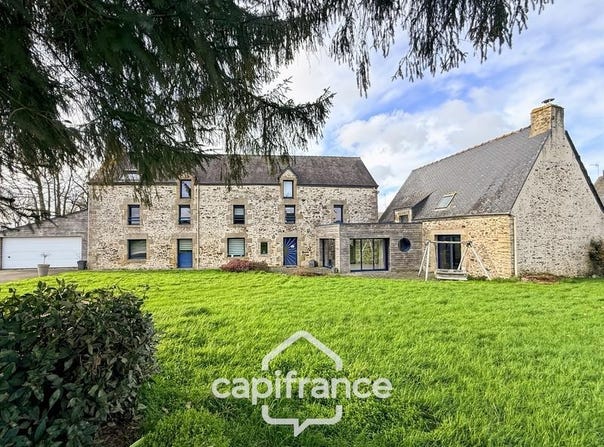 Locminé, Brittany 56500