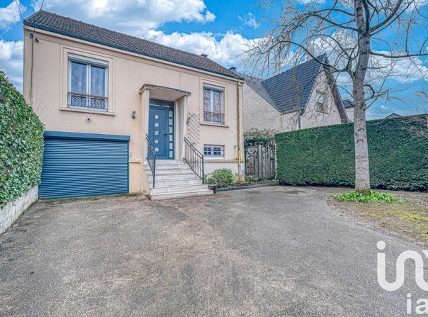Vaires-sur-Marne, Île-de-France 77360
