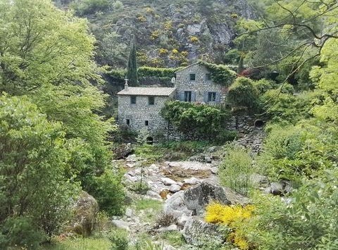 Antraigues-Sur-Volane, Rhône-Alpes 07530