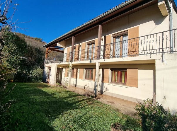 Foix, Ariège 09000