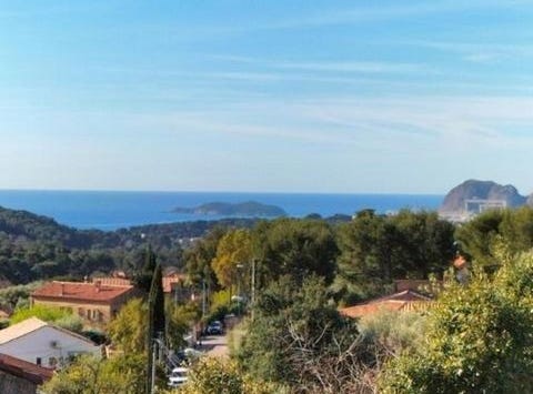 CEYRESTE, Provence-Alpes-Côte d'Azur 13600