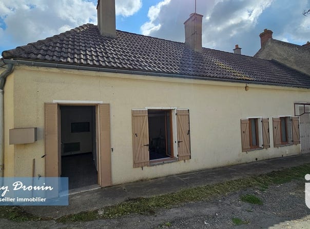Auxy, Bourgogne-Franche-Comté 45340