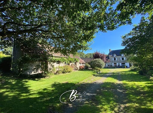PONTIVY, Brittany 56300