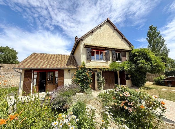 Houdan, Yvelines 78550