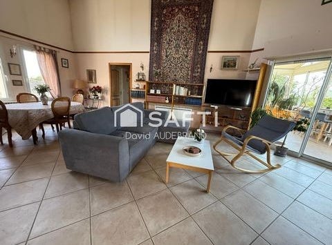 Nanteuil, Poitou-Charentes 79400