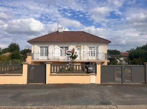 Neuville-De-Poitou, Poitou-Charentes 86170