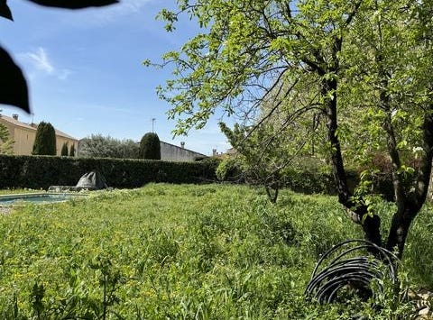 Caderousse, Provence-Alpes-Côte d'Azur 84860