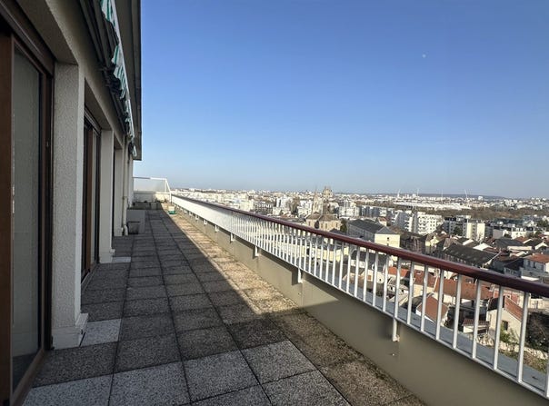 Reims, Champagne-Ardennes 51100