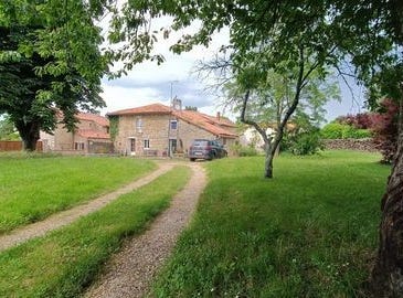Nanteuil-En-Vallee, Charente