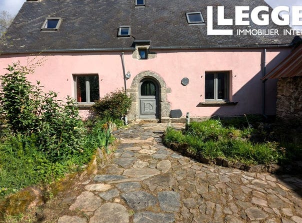 Gourin, Brittany 56110