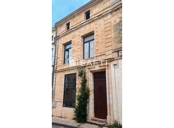 Bourg, Aquitaine 33710