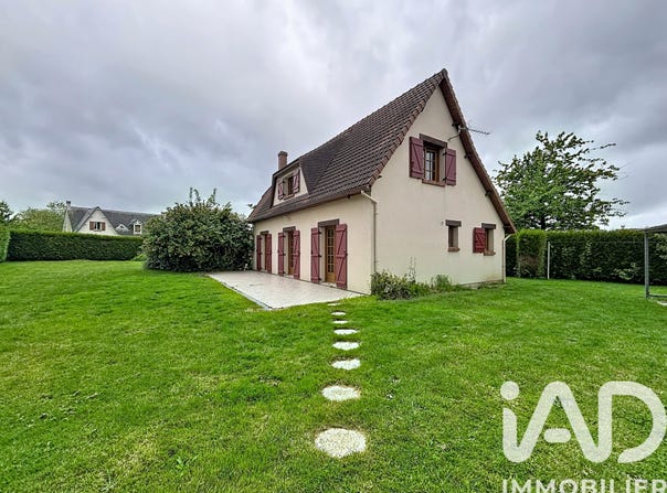 Saint-Pierre-des-Fleurs, Normandy 27370