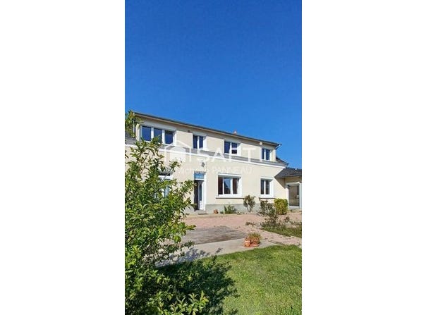 La Fleche, Pays de la Loire 72200