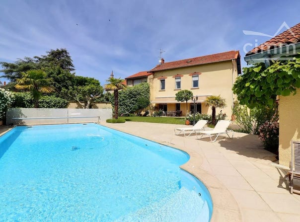 Montbrison, Loire 42600