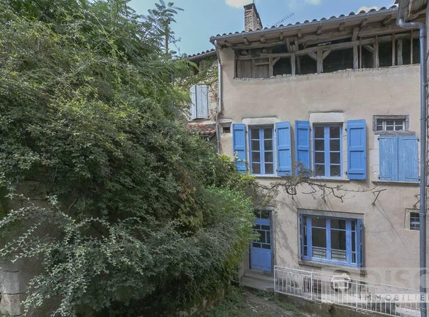Caylus, Midi-Pyrénées 82160